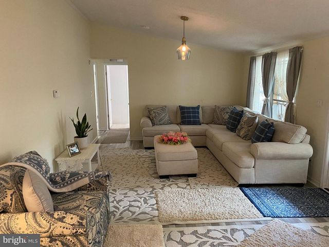 7504 GLENEAGLE DR, Jessup, MD 20794