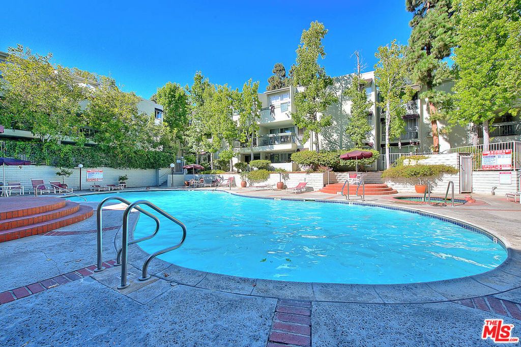 Image 35 of property listing at 4900 Overland Avenue 274, Culver City, CA 90230