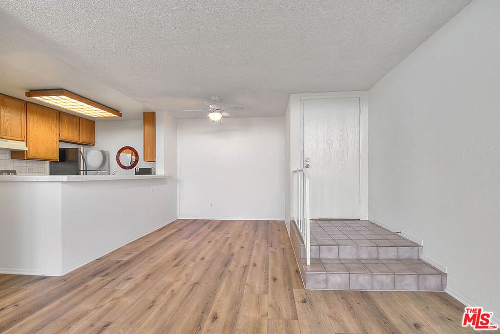 Image 6 of property listing at 4900 Overland Avenue 274, Culver City, CA 90230