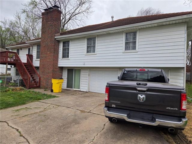 13001 Bristol Avenue, Grandview, MO 64030