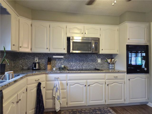 13001 Bristol Avenue, Grandview, MO 64030