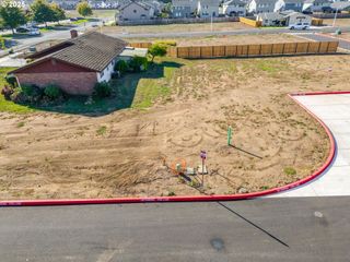 1487 S Fir St Lot#17, Canby, OR 97013