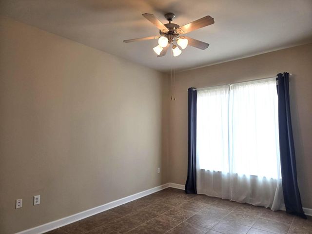 1900 Genesee Street 207, Houston, TX 77006