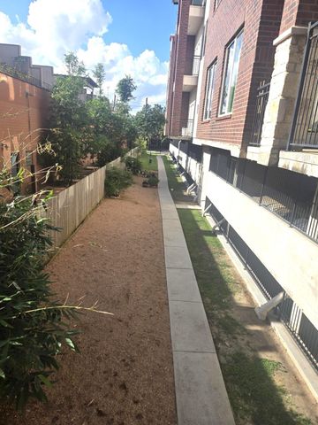 1900 Genesee Street 207, Houston, TX 77006