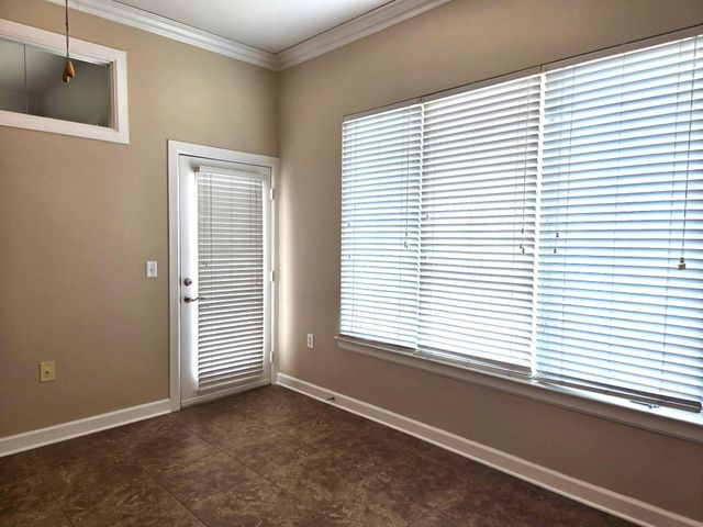 1900 Genesee Street 207, Houston, TX 77006
