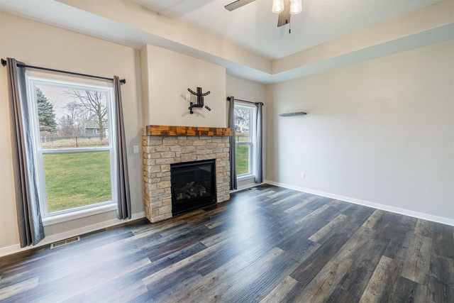 501 Teri Lee Lane, Orfordville, WI 53576