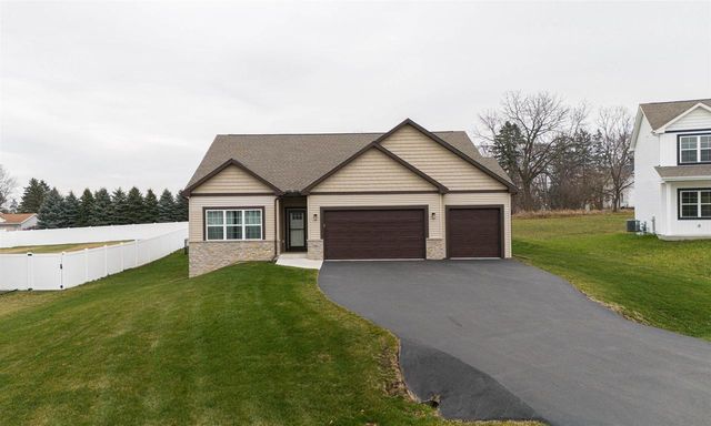 501 Teri Lee Lane, Orfordville, WI 53576