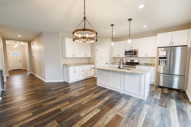 501 Teri Lee Lane, Orfordville, WI 53576