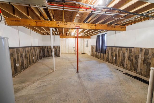 501 Teri Lee Lane, Orfordville, WI 53576