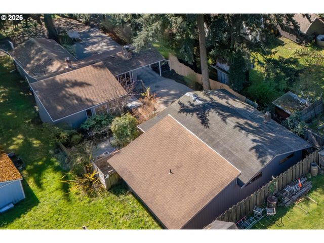 9319 Ne BROADWAY, Portland, OR 97220