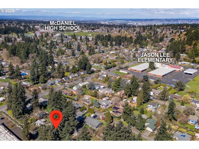 9319 Ne BROADWAY, Portland, OR 97220