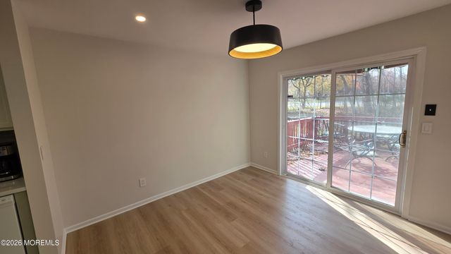 99 Oak Lane, Eatontown, NJ 07724