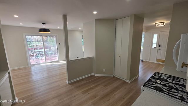 99 Oak Lane, Eatontown, NJ 07724