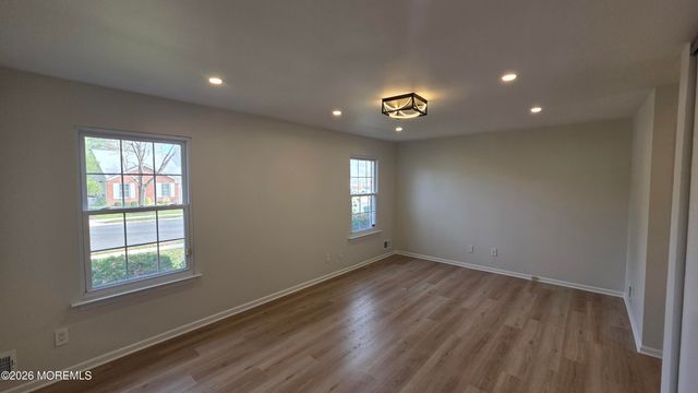 99 Oak Lane, Eatontown, NJ 07724