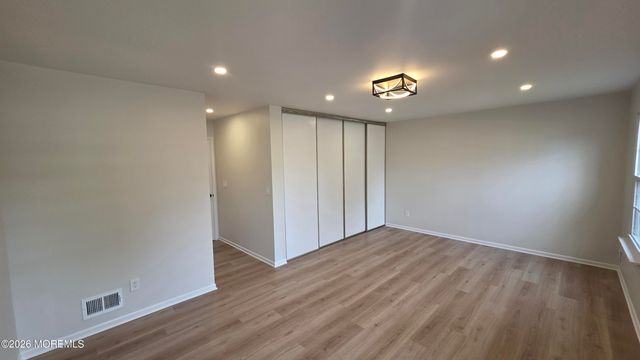 99 Oak Lane, Eatontown, NJ 07724