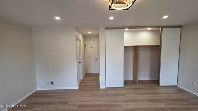 99 Oak Lane, Eatontown, NJ 07724