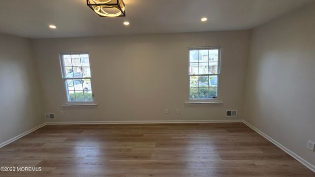 99 Oak Lane, Eatontown, NJ 07724