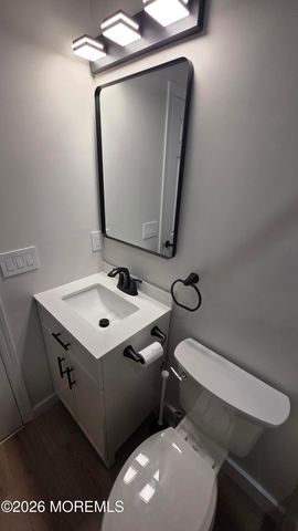 99 Oak Lane, Eatontown, NJ 07724