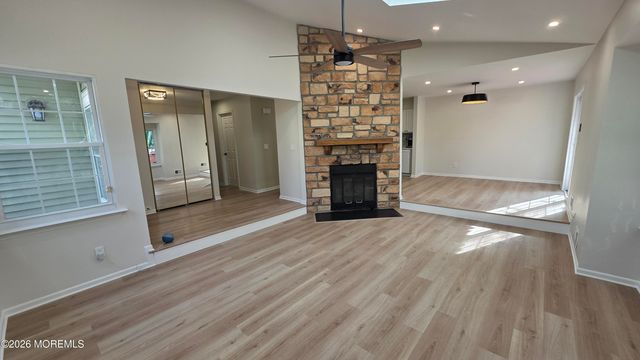 99 Oak Lane, Eatontown, NJ 07724