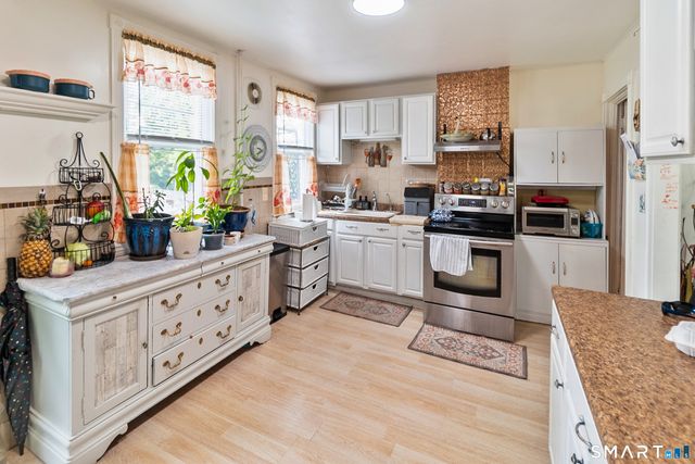 149 Linnmoore Street, Hartford, CT 06114