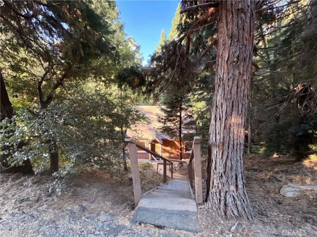23679 Hillside, Crestline, CA 92325