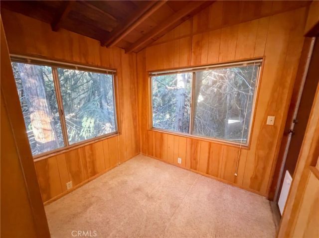 23679 Hillside, Crestline, CA 92325