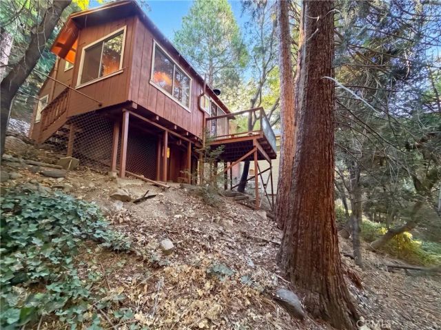 23679 Hillside, Crestline, CA 92325