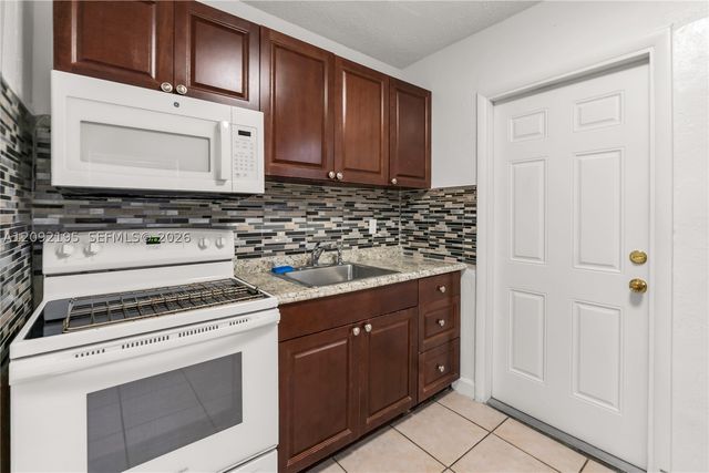 6318 SW 25th St 4, Miramar, FL 33023
