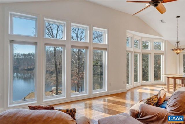 780 DRY BRIDGE RD, Farmville, VA 23901