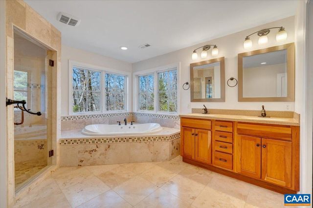 780 DRY BRIDGE RD, Farmville, VA 23901