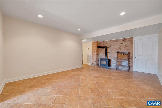 780 DRY BRIDGE RD, Farmville, VA 23901