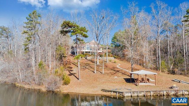 780 DRY BRIDGE RD, Farmville, VA 23901