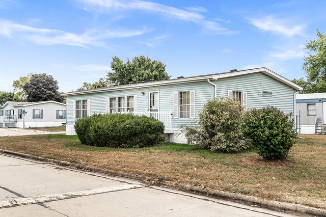 1 Christine Way, Bloomington, IL 61701