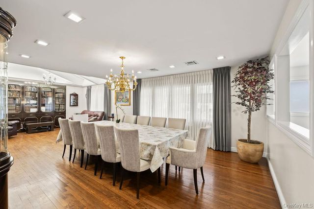 11 Wilsher Drive, Monsey, NY 10952