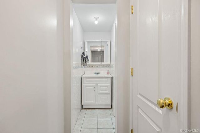 11 Wilsher Drive, Monsey, NY 10952