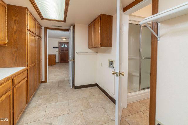 206 Miller Street, Molalla, OR 97038