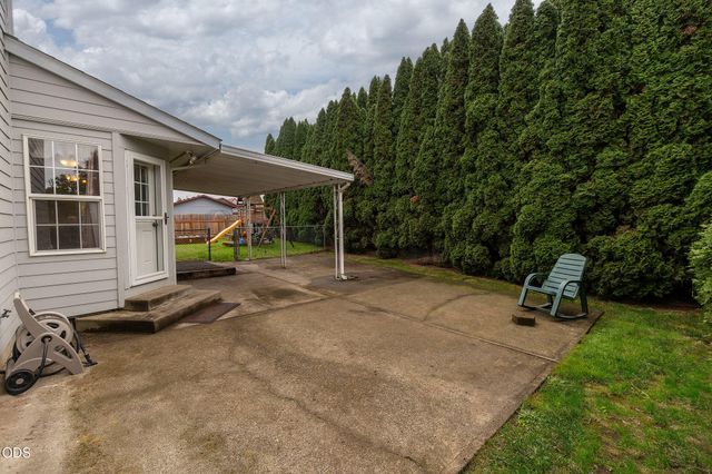 206 Miller Street, Molalla, OR 97038