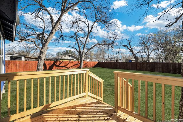 1112 Gladstone, San Antonio, TX 78225