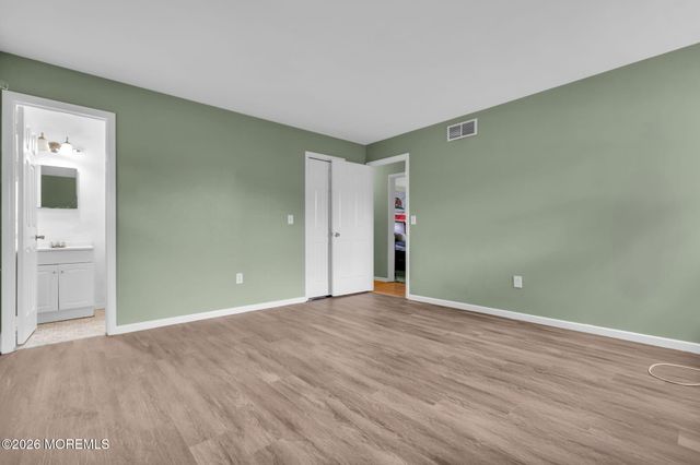 52 Lorelei Drive, Howell, NJ 07731