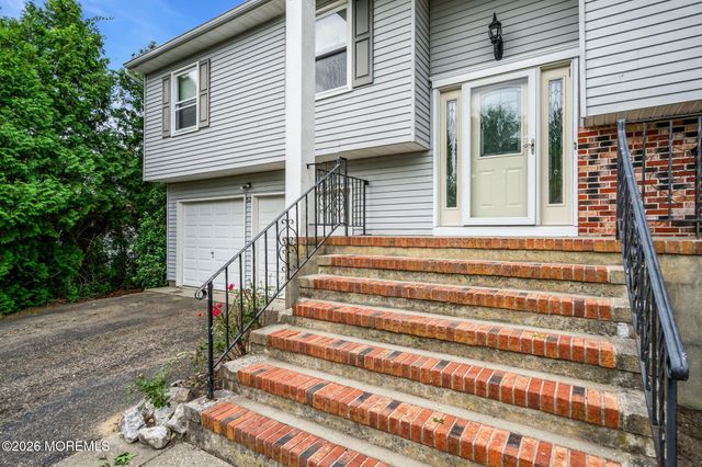 52 Lorelei Drive, Howell, NJ 07731