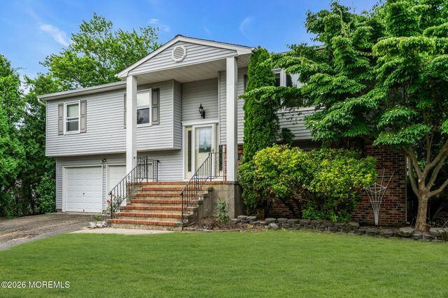 52 Lorelei Drive, Howell, NJ 07731