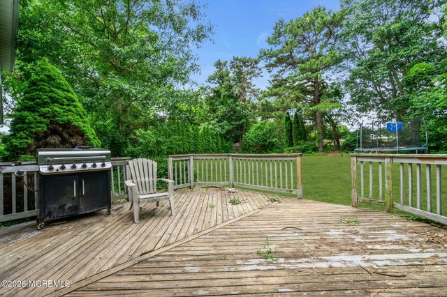 52 Lorelei Drive, Howell, NJ 07731