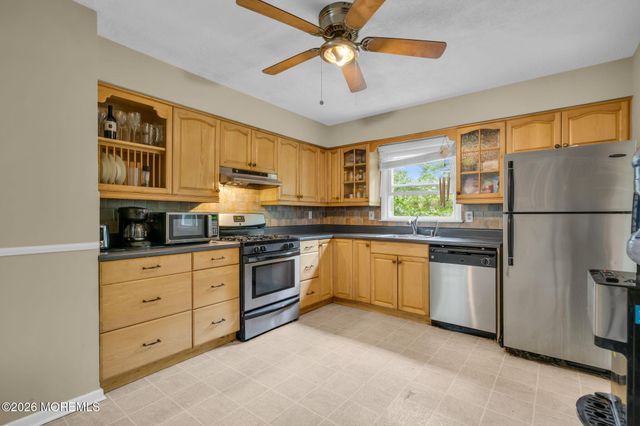 52 Lorelei Drive, Howell, NJ 07731