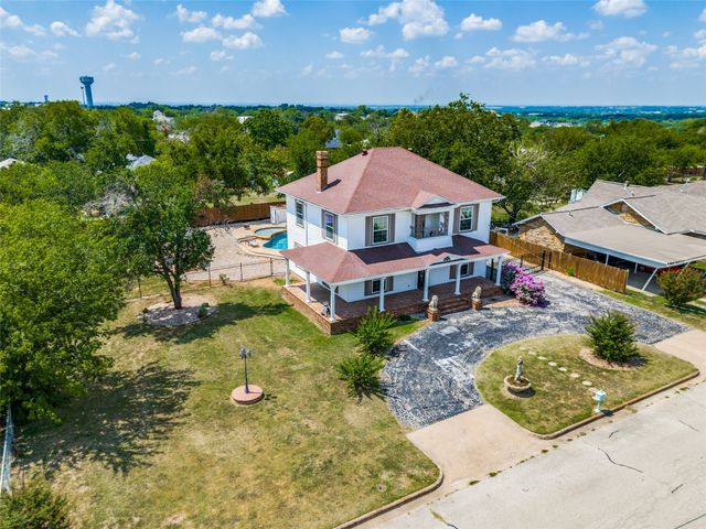 1211 Cherokee Street, Weatherford, TX 76086