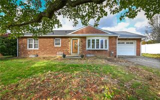 1769 Lynn Dr, Economy, PA 15003