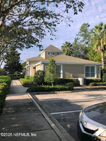 4131 CROWNWOOD Drive, Jacksonville, FL 32216