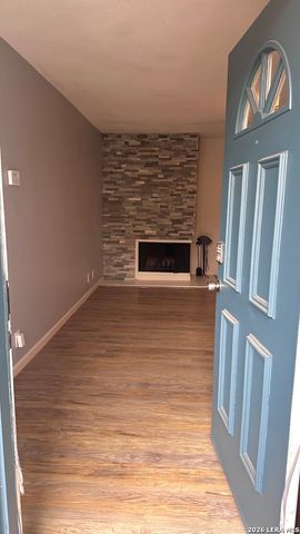 11311 Sir Winston St Apt 406, San Antonio, TX 78216