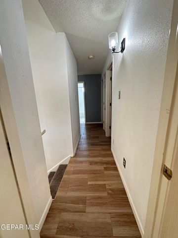 1340 JAMES CRAVENS Court, El Paso, TX 79936