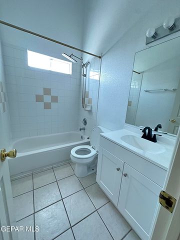 1340 JAMES CRAVENS Court, El Paso, TX 79936