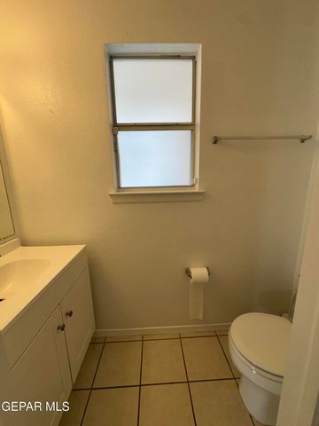 1340 JAMES CRAVENS Court, El Paso, TX 79936